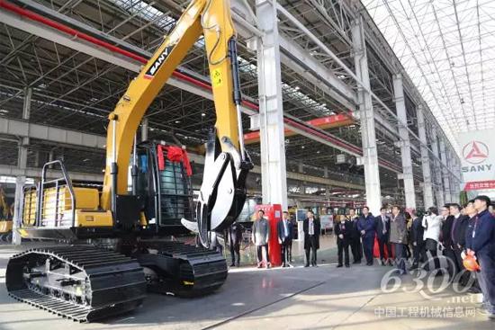 三一重机2017年度第20000台小挖亮相