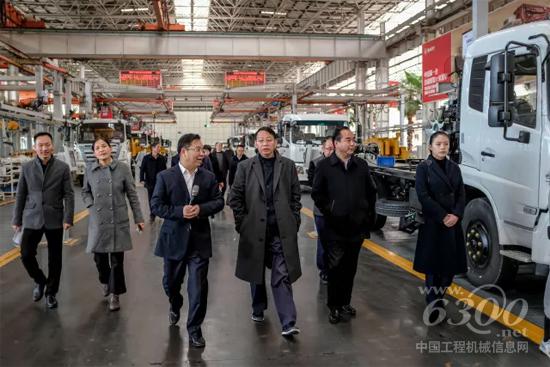 长沙市政协主席文树勋寄语三一:要像谈恋爱一样呵护品牌