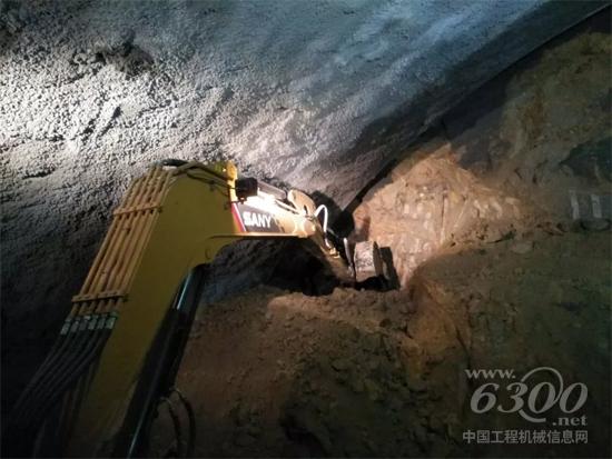 三一SY35U克服人工难以完成的工况