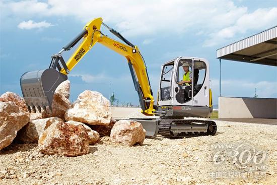 施工中的威克诺森挖掘机