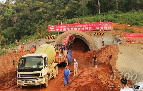 五新隧装湿喷机械手助力中老铁路建设