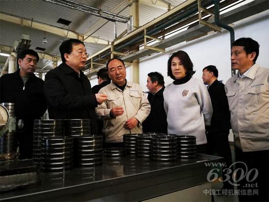 格力电器董事长董明珠调研参观洛轴