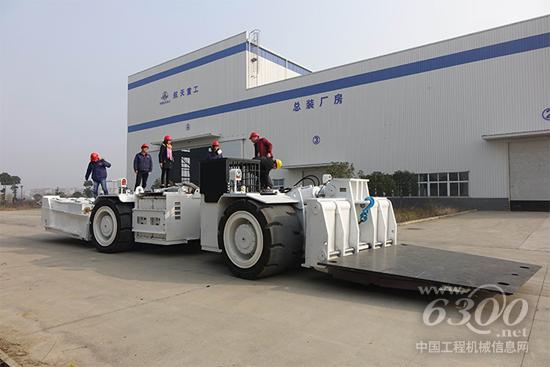 100吨蓄电池防爆铲板搬运车