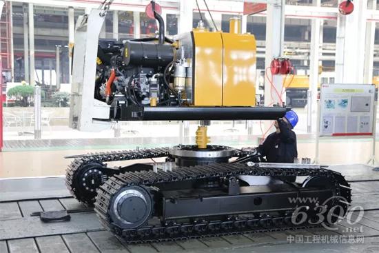 借助数字化，将生产和管理有机结合起来