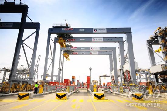 卡尔玛全自动轨道式起重机在DP World伦敦口岸