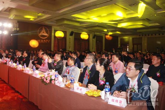 活动现场客户济济一堂