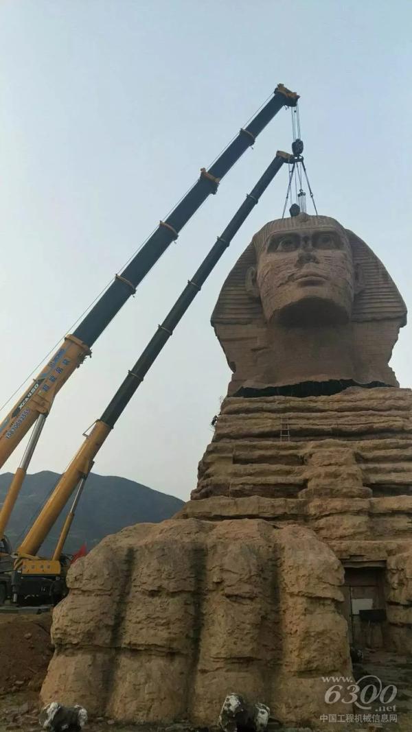 徐工XCA450和QAY260两台<a href=//product.d1cm.com/quandimiandiao/ target=_blank>全地面起重机</a>参与建设影视实景搭建