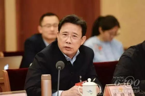 三一重工董事长梁稳根