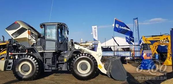 柳工独特香槟配色<a href=//product.d1cm.com/zhuangzaiji/ target=_blank>装载机</a>CLG856H