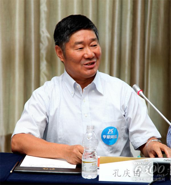 孔庆田点明，人在一起叫相聚，心在一起叫团队。提升代理商团队凝聚力及战斗力，有六个关键要素：信任；目标管理；流程或过程管理；兑现承诺；有效沟通；更好的培训机制。