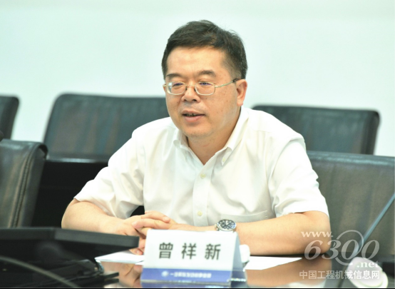 一汽集团党委常委、总会计师、董事会秘书曾祥新