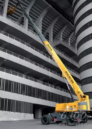 Haulottle HT43RTJ PRO自行越野直臂式43米高空作业平台