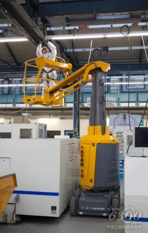 Haulottle STAR10垂直电动桅杆式10米高空作业平台