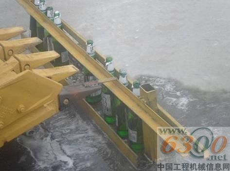 挖掘机起啤酒比赛