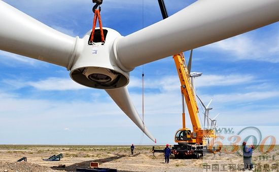 徐工起重机助推绿色电力基地建设