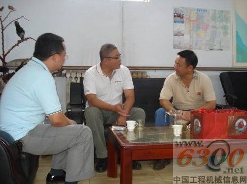 单总与潍坊港吕总亲切交流