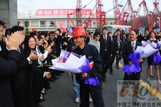 郝恒回到三一科技，受到英雄式欢迎