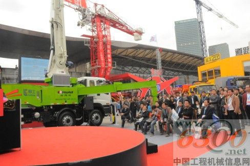 鸿得利，宝马展