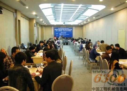 2010中国-越南工程、工程机械合作对接洽谈会成功举办