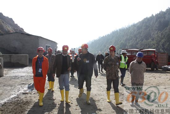 亚行领导赴尼泊尔公司新都等工地检查指导工作
