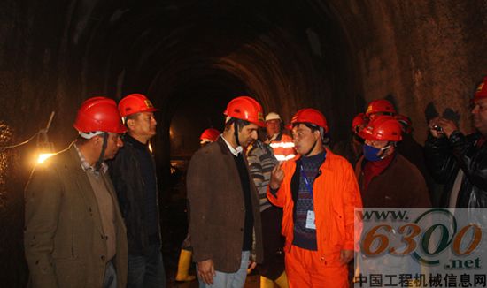 亚行领导赴尼泊尔公司新都等工地检查指导工作