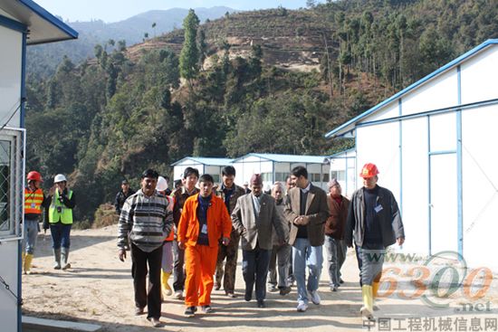 亚行领导赴尼泊尔公司新都等工地检查指导工作