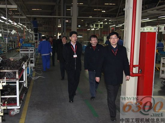 常柴公司领导春节后上班第一天到基层拜年