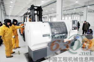 数控车床“空中大挪移”