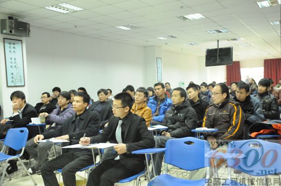 2011年柳工鸿得利经销商培训大会召开