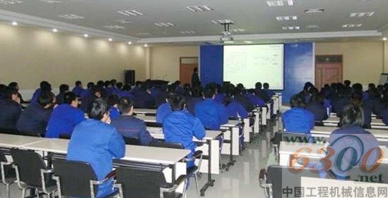 山推开展博士后系列研究讲座