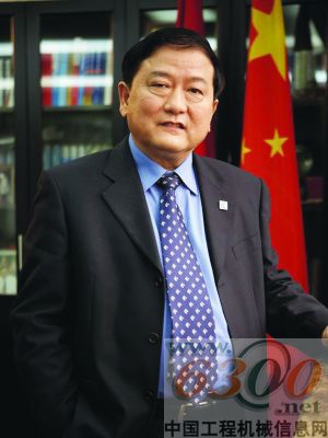 柳工集团董事长、党委书记 王晓华