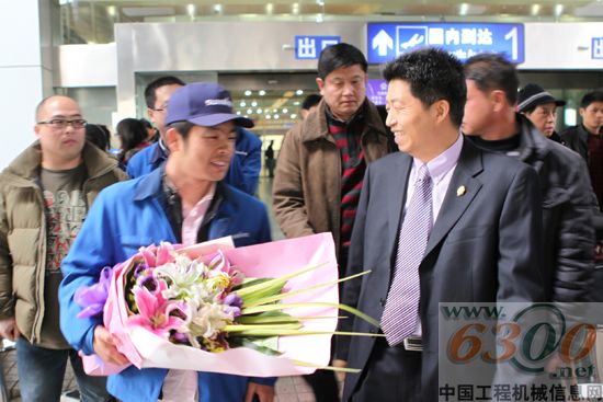 山河智能驻利比亚人员平安回家