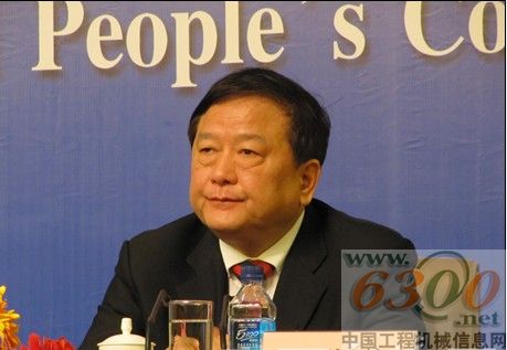 全国人大代表、广西柳工集团有限公司、柳工机械股份有限公司董事长王晓华