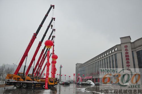 红色之星 列队欢迎