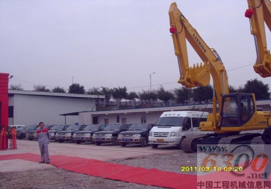 力士德品牌挖掘机5S旗舰店在重庆开业