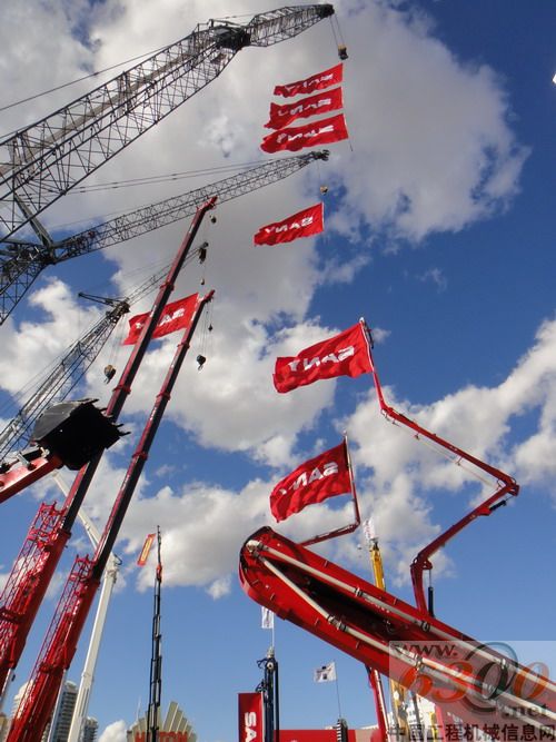 美洲上空的三一旗帜