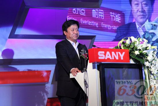 乌鲁木齐经济技术开发区区委常委刘海江上台发言