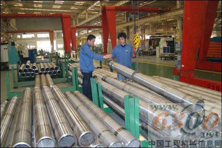 徐工液压件生产