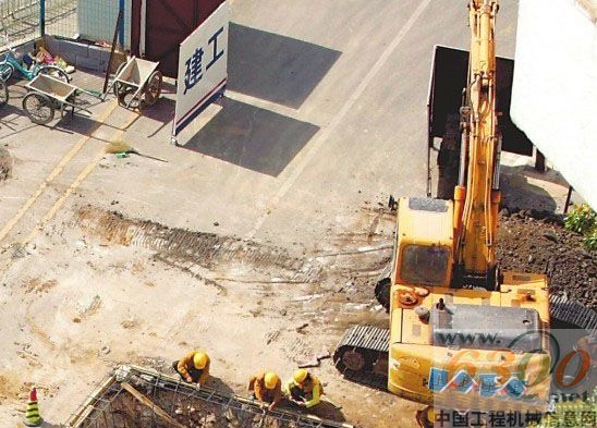 盾构机,钻机,吊车