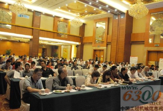 活动现场高朋满座