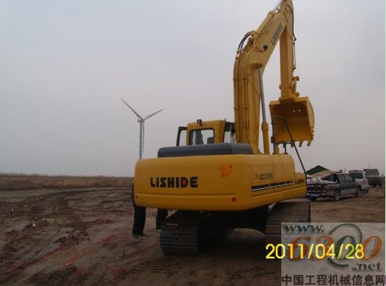力士德挖掘机助力东营风电产业基地项目