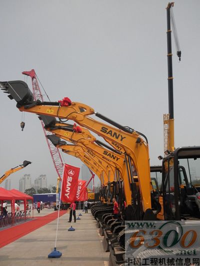 三一 峰会机械展