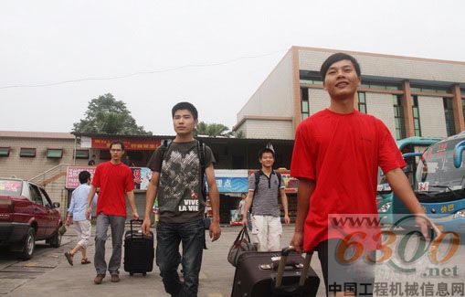 玉柴,大学生,加盟