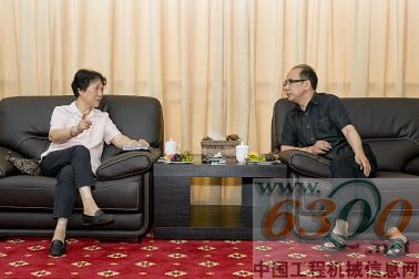 武桥重工　朱代炼