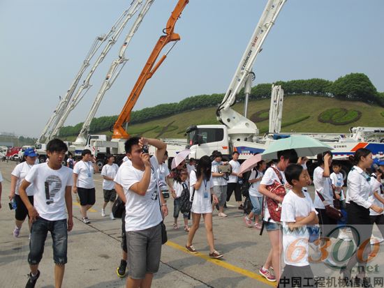 中 联 重 科,夏 令 营