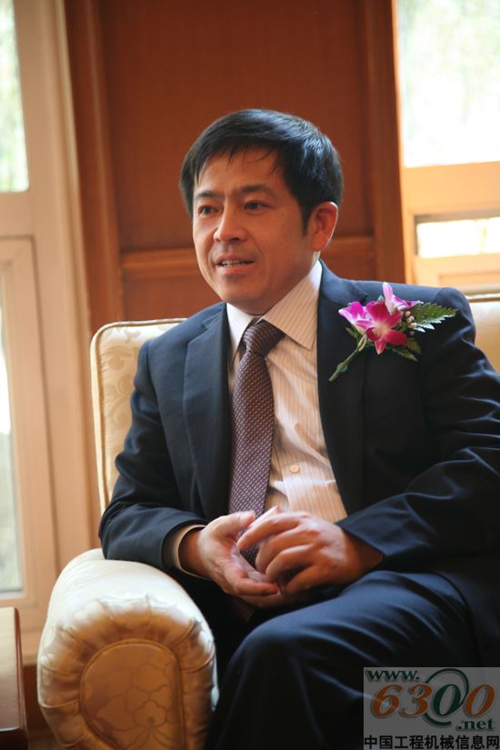 三一,总裁,向文波