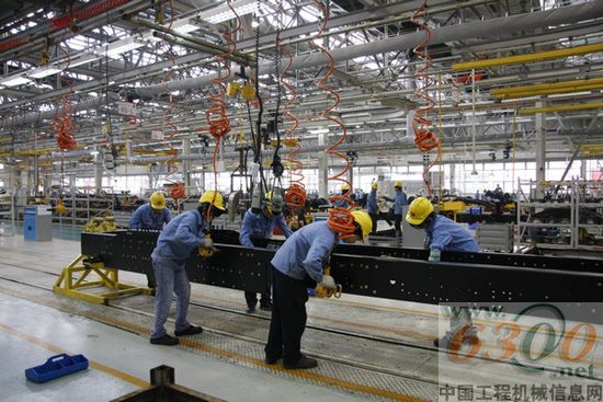 上汽依维柯红岩,机电