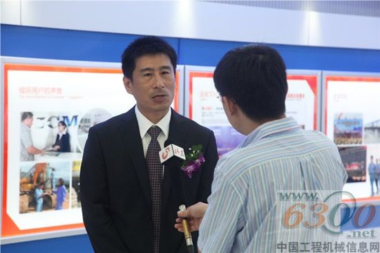 山重建机,挖掘机