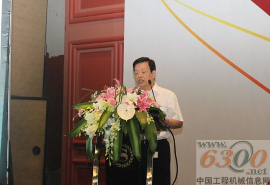 国家发改委投资运行研究所副所长王欣先生在演讲