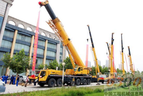 徐工 吊车 婚礼